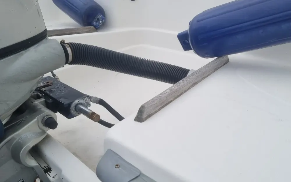slider 10 B2 Marine CAP FERRET 650 CC