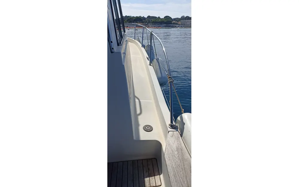 slider 14 Beneteau Antares 9 Fly