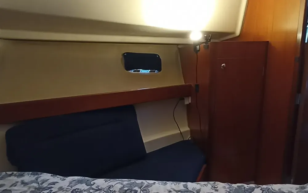 slider 16 Beneteau Antares 9 Fly