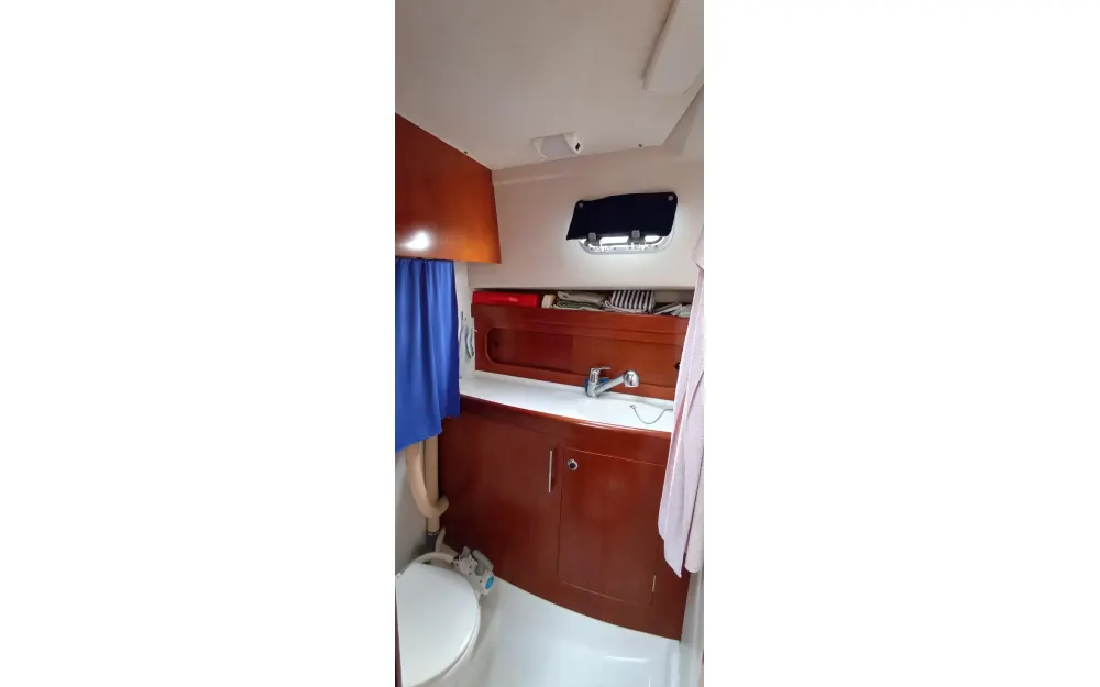 slider 8 Beneteau Antares 9 Fly