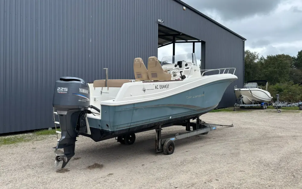 slider 1 Jeanneau Cap Camarat 7.5 CC