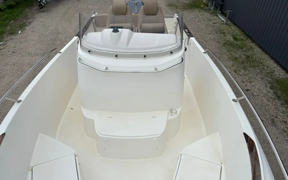 slider 29 Jeanneau Cap Camarat 7.5 CC