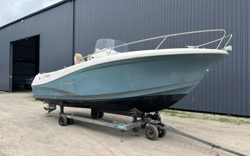 slider 6 Jeanneau Cap Camarat 7.5 CC