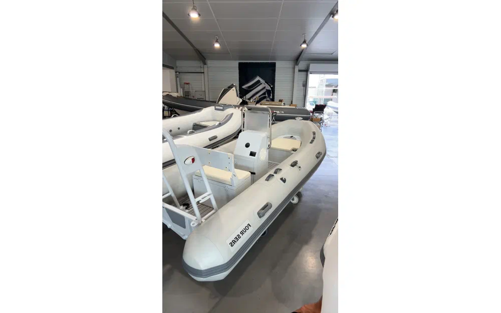 slider 0 Four Seas SP 390