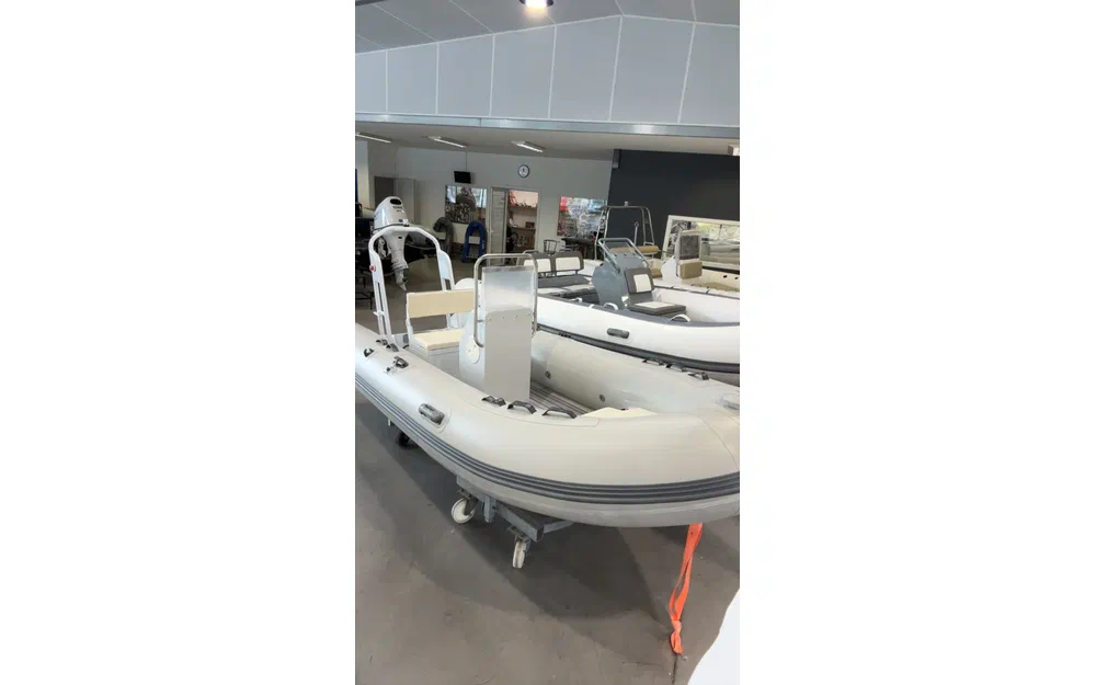 slider 1 Four Seas SP 390