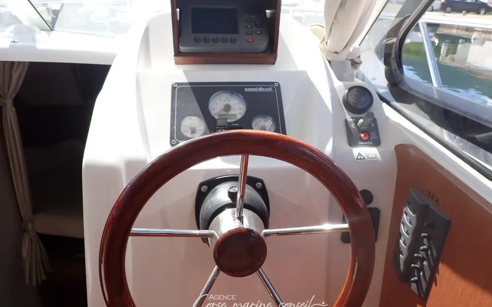 slider 14 Beneteau antares 8s