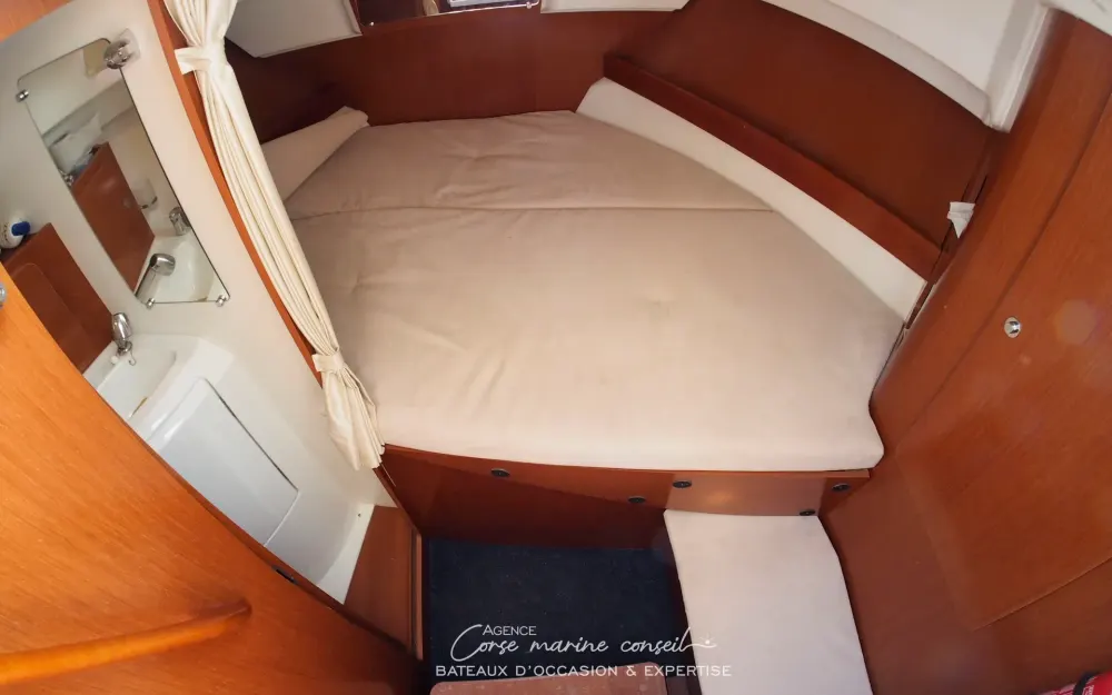 slider 1 Beneteau antares 8s
