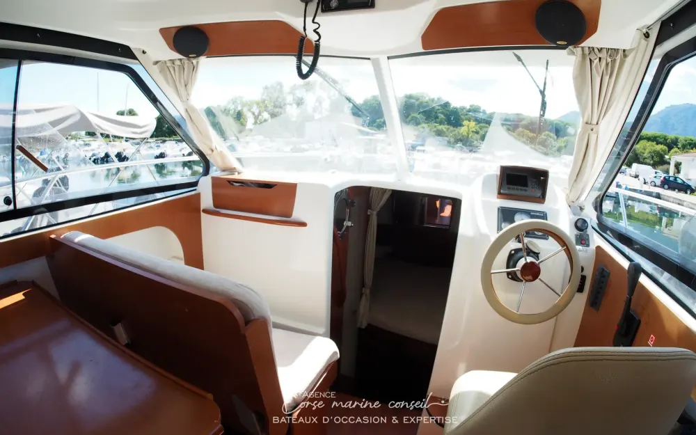 slider 5 Beneteau antares 8s