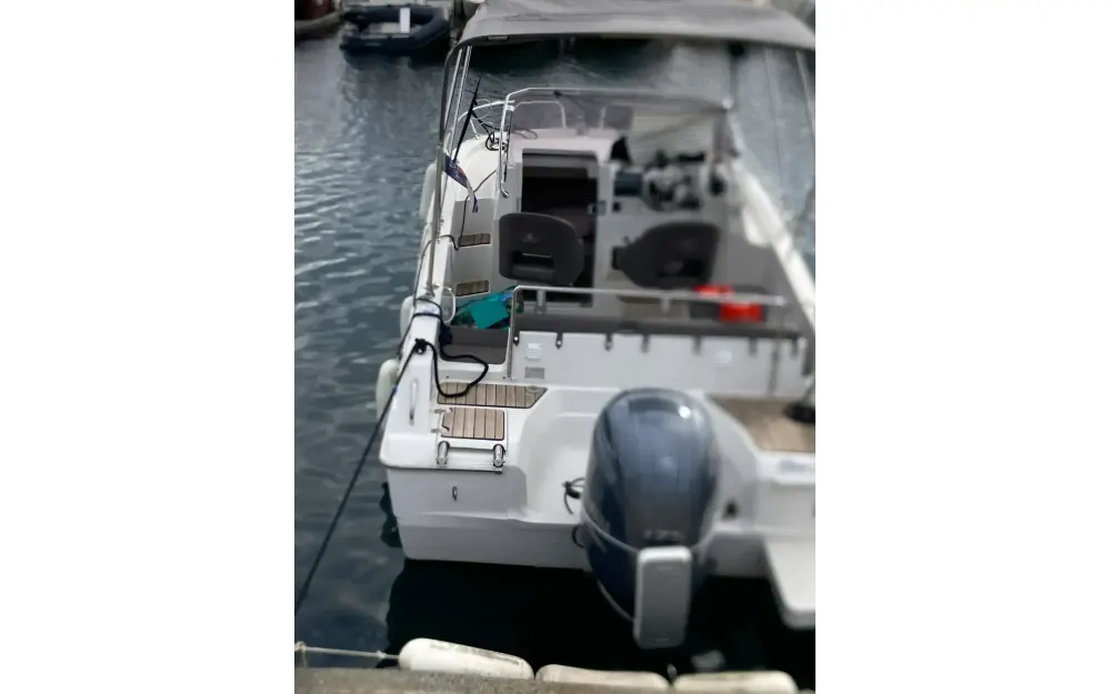 slider 0 Pacific Craft  650 WA