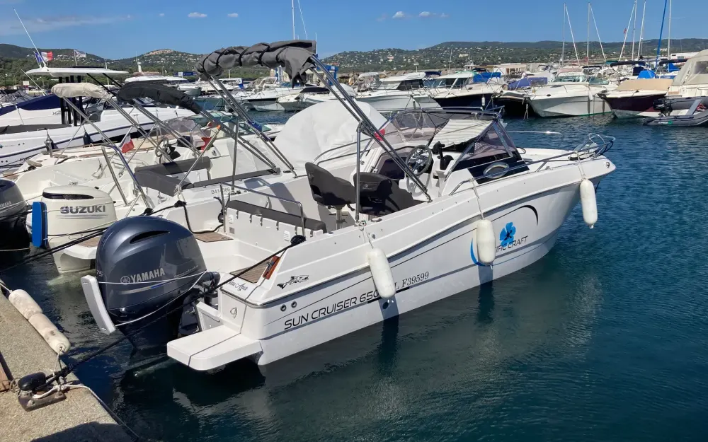 slider 3 Pacific Craft  650 WA