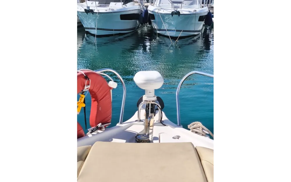 slider 20 B2 Marine Cap Ferret 752DC