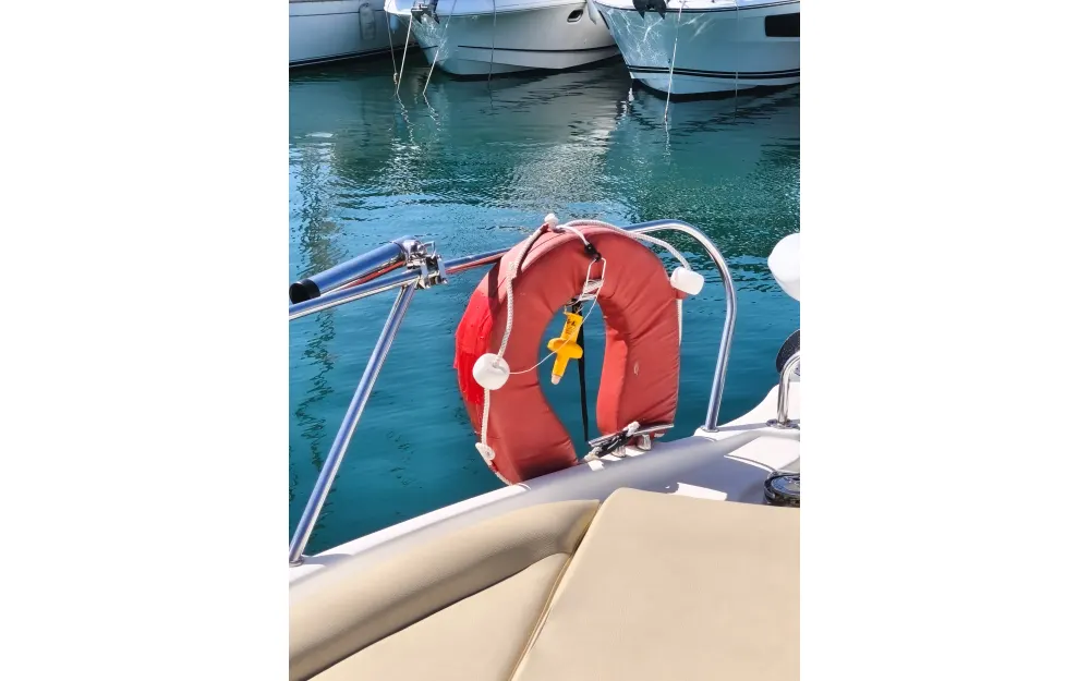 slider 21 B2 Marine Cap Ferret 752DC