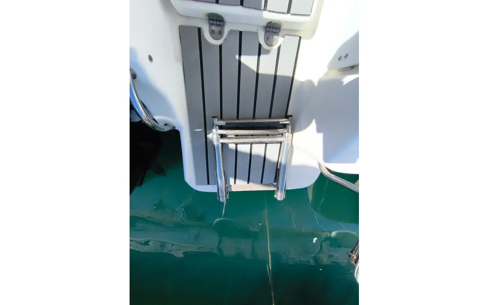 slider 23 B2 Marine Cap Ferret 752DC