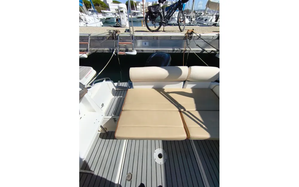 slider 2 B2 Marine Cap Ferret 752DC