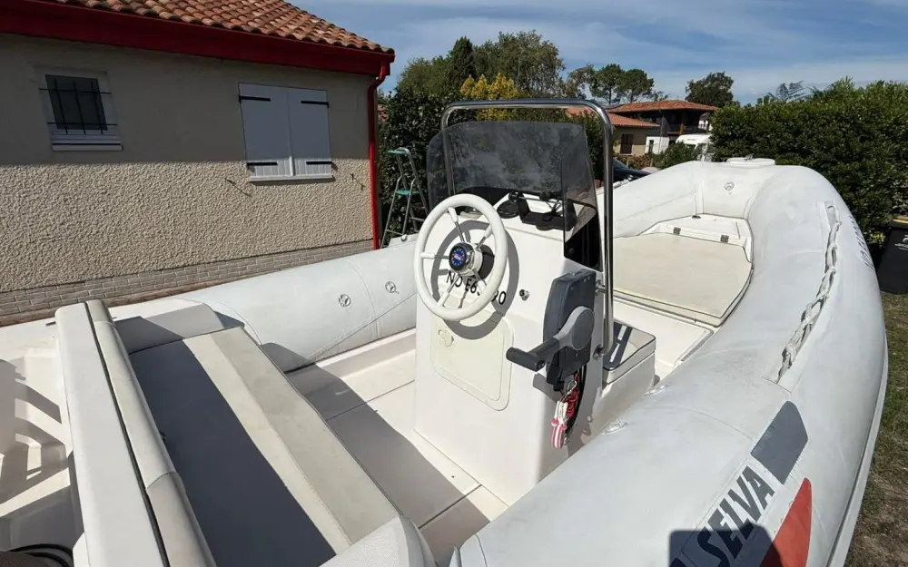 slider 6 Selva  D500