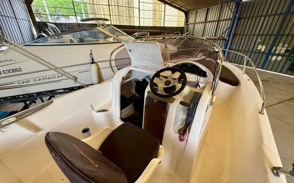 slider 3 B2 Marine Cap Ferret 552