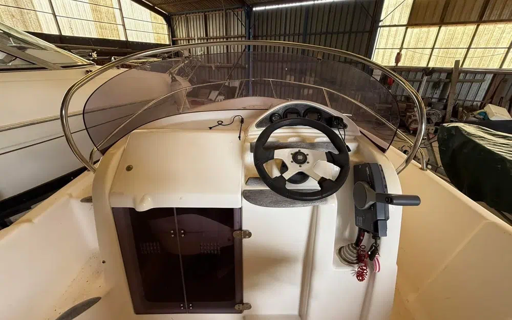 slider 6 B2 Marine Cap Ferret 552