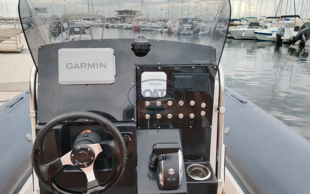 slider 5 Tiger Marine Tiger 850 Open