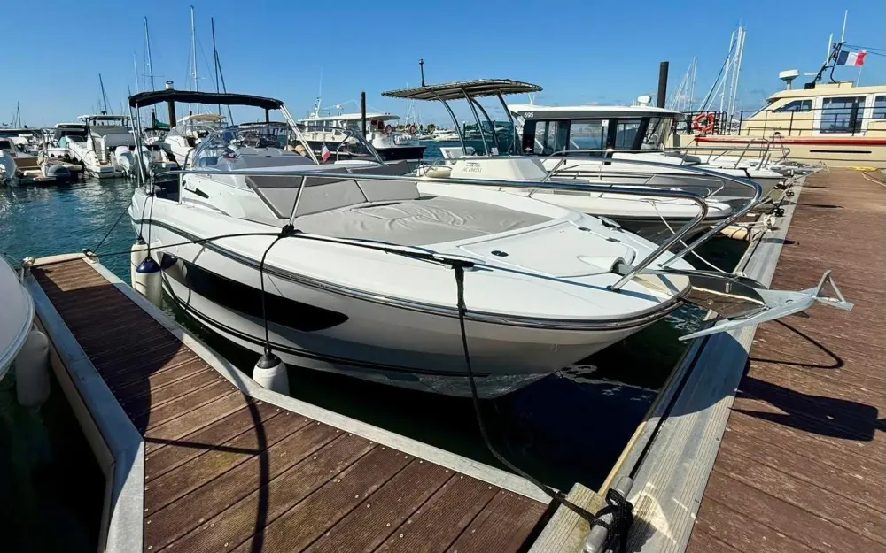 slider 2 Jeanneau  CAP CAMARAT 7.5 WA S2 