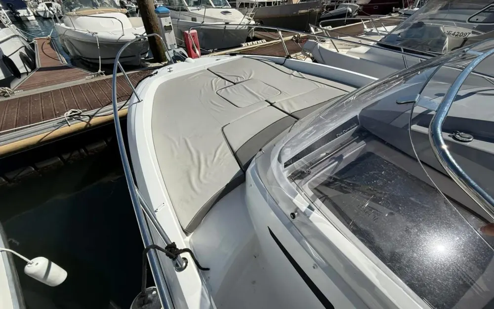 slider 3 Jeanneau  CAP CAMARAT 7.5 WA S2 