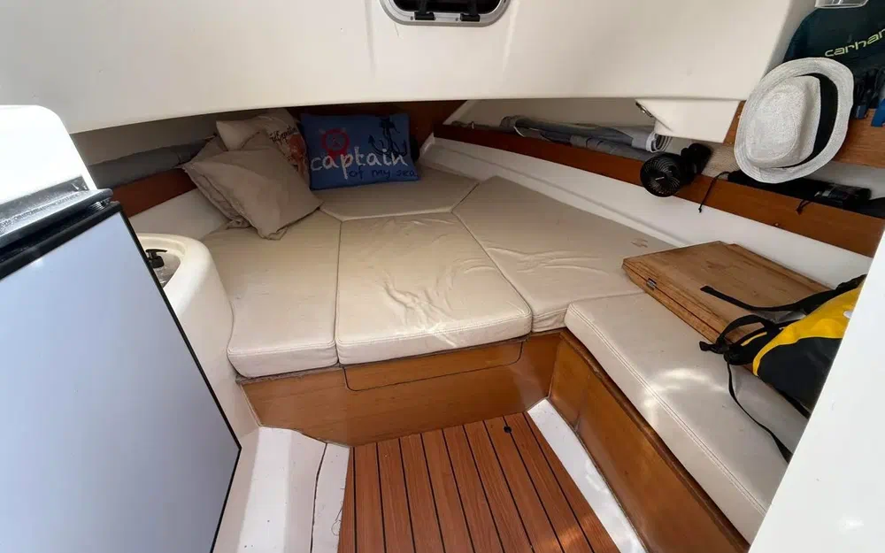 slider 15 Jeanneau Cap Camarat 715
