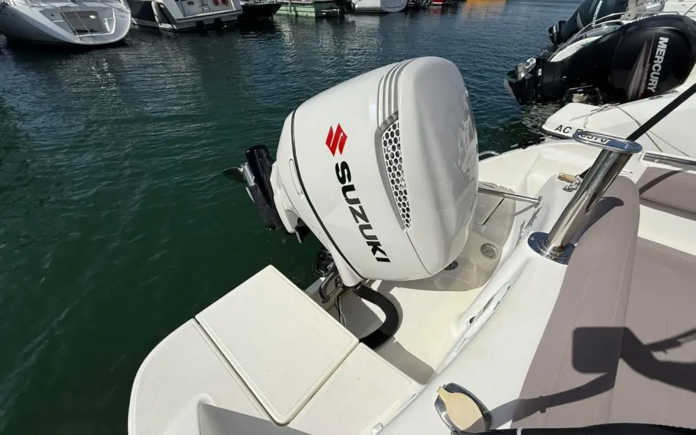 slider 12 Jeanneau Cap Camarat 715 WA