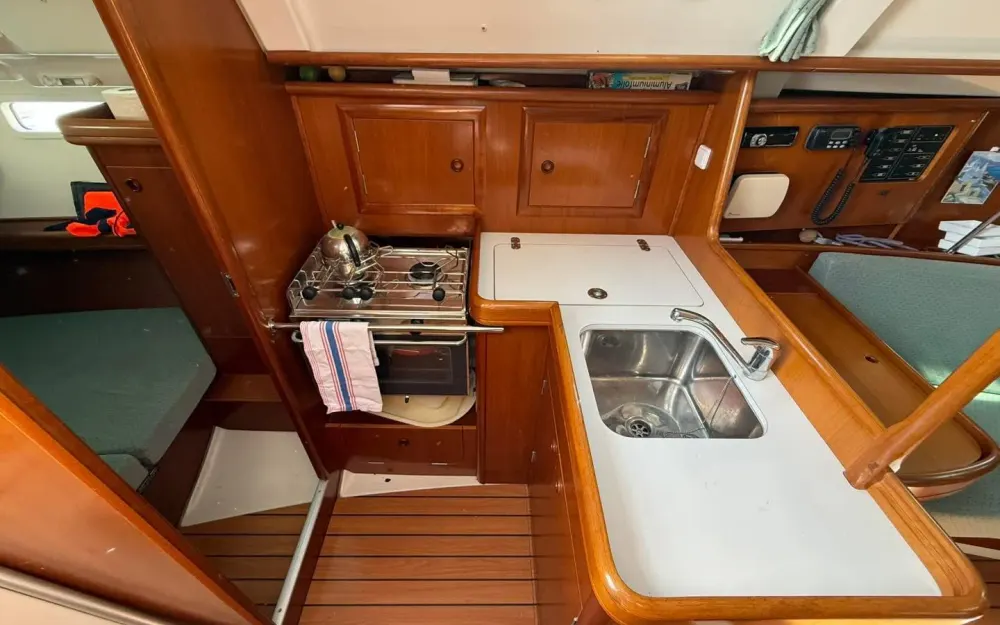 slider 23 Beneteau Oceanis 331 Clipper