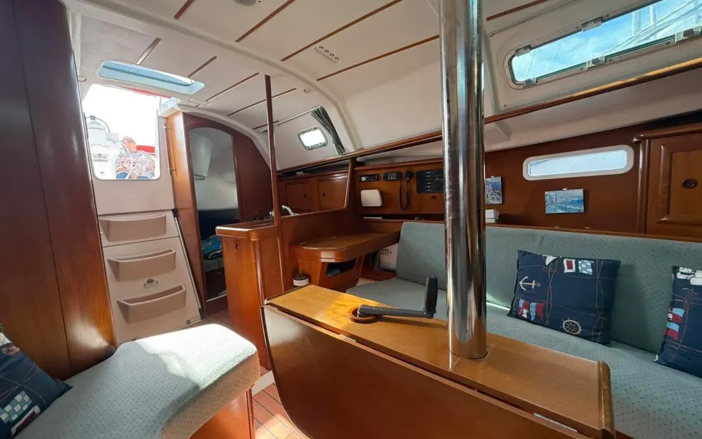 slider 21 Beneteau Oceanis 331 Clipper