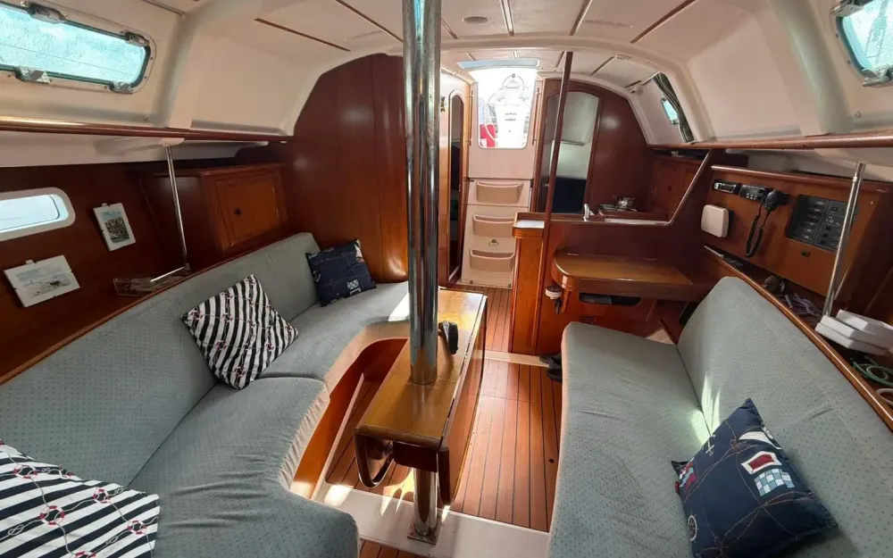 slider 19 Beneteau Oceanis 331 Clipper