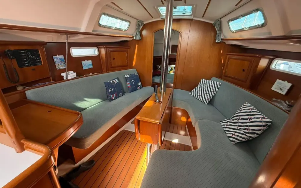 slider 18 Beneteau Oceanis 331 Clipper
