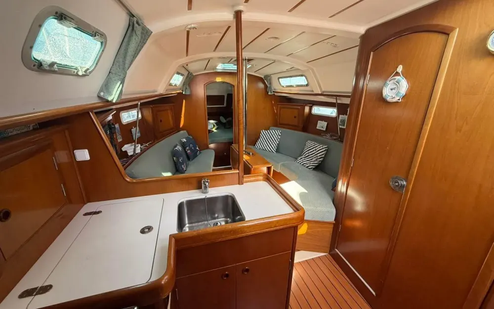 slider 17 Beneteau Oceanis 331 Clipper