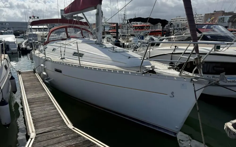 slider 2 Beneteau Oceanis 331 Clipper