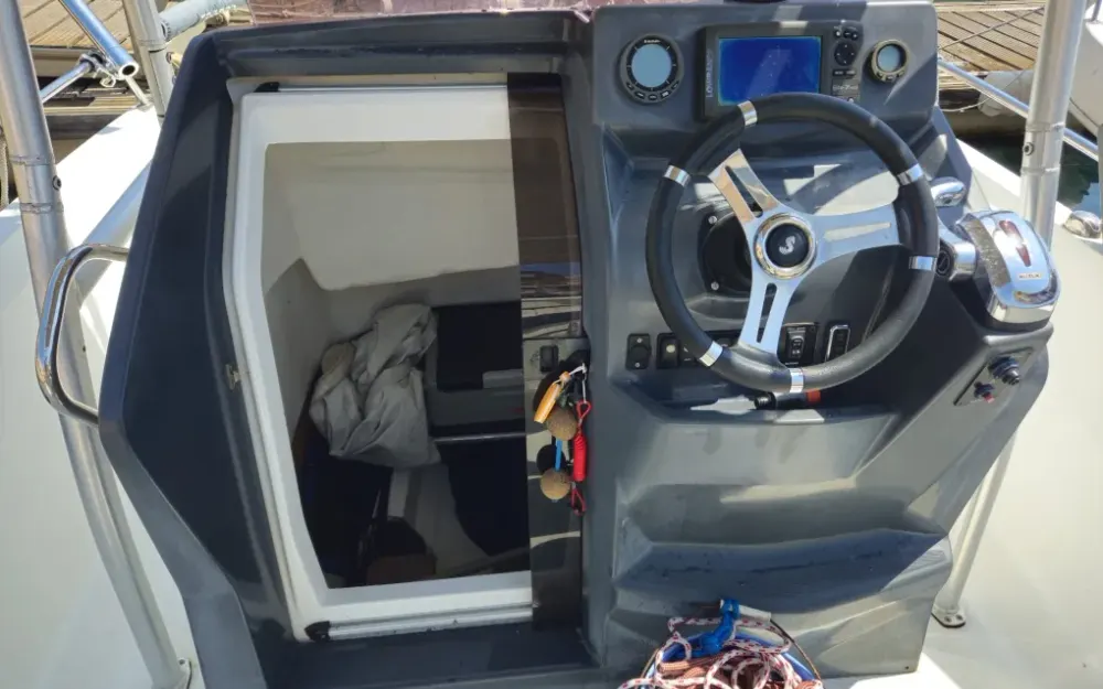 slider 9 Beneteau Flyer 6.6 SPACEdeck