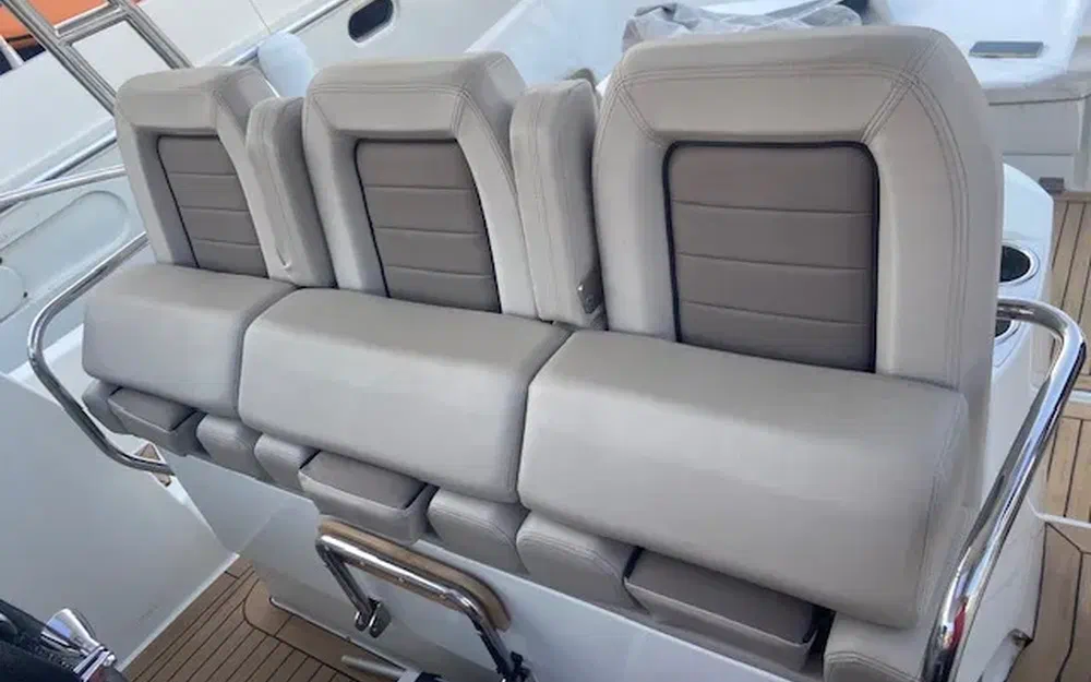 slider 15 Jeanneau Cap Camarat 10.5 WA