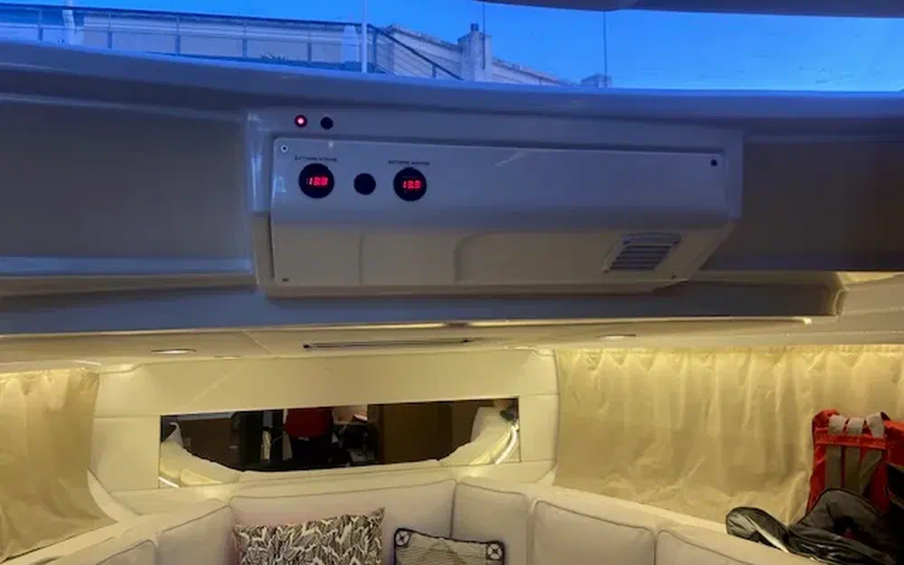 slider 26 Jeanneau Cap Camarat 10.5 WA