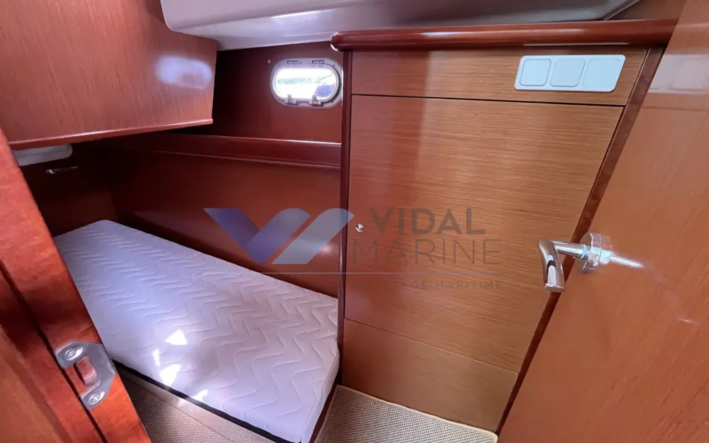 slider 10 Beneteau Antares 10.80