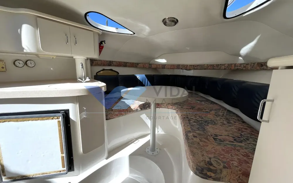 slider 1 Chris Craft  260 Express Cruiser