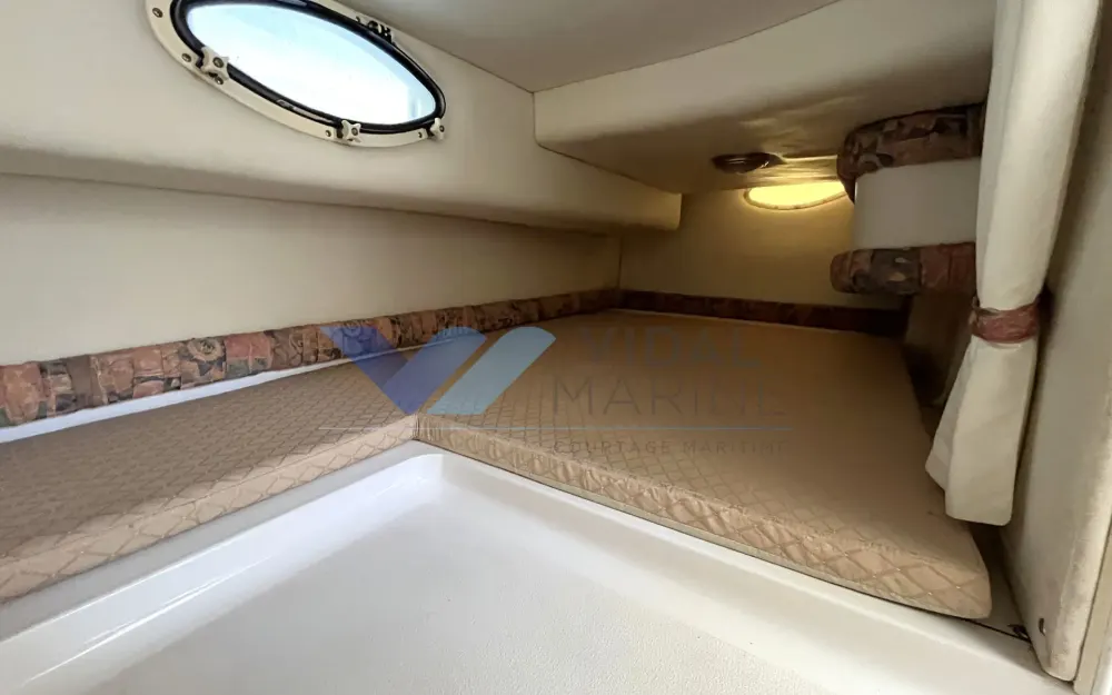 slider 3 Chris Craft  260 Express Cruiser