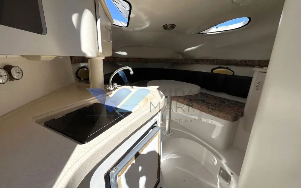 slider 4 Chris Craft  260 Express Cruiser