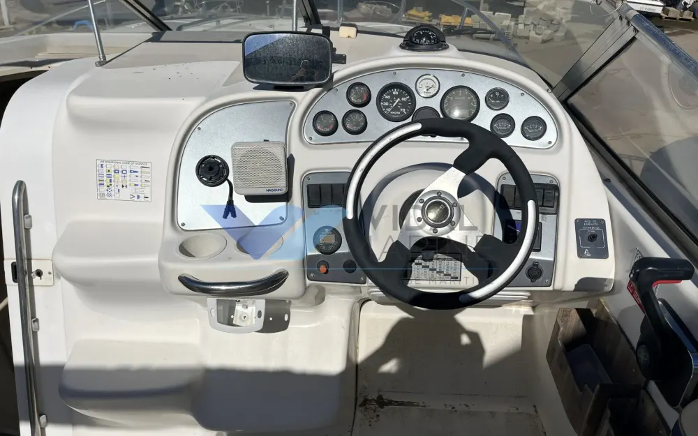 slider 8 Chris Craft  260 Express Cruiser