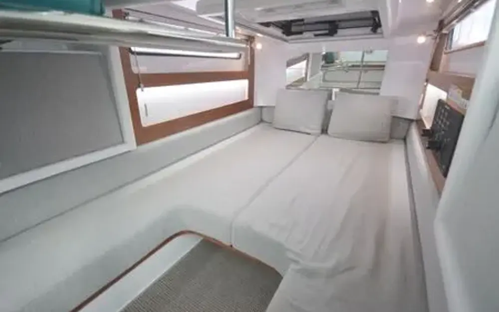 slider 21 Axopar  28 Open