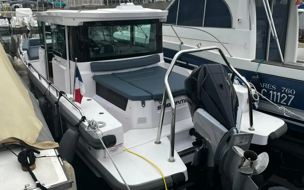 slider 2 Axopar  28 Open
