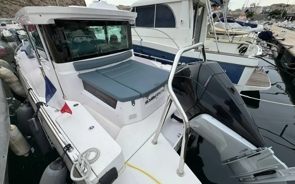 slider 3 Axopar  28 Open