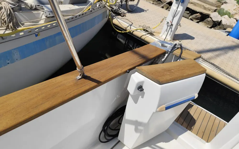 slider 10 Beneteau Antares 10.80