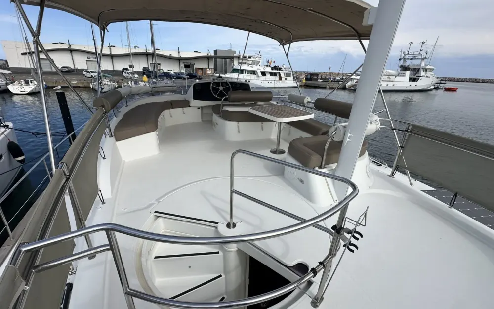 slider 17 Fountaine Pajot Cumberland 44