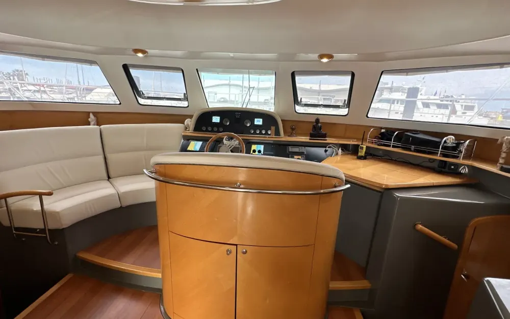 slider 7 Fountaine Pajot Cumberland 44
