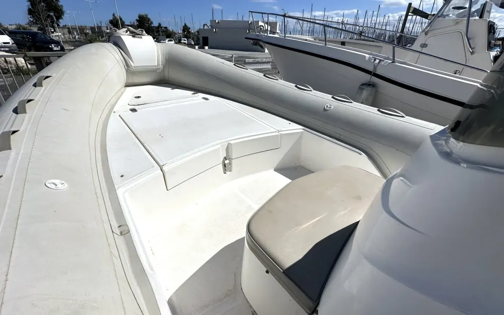 slider 9 Capelli Tempest 690