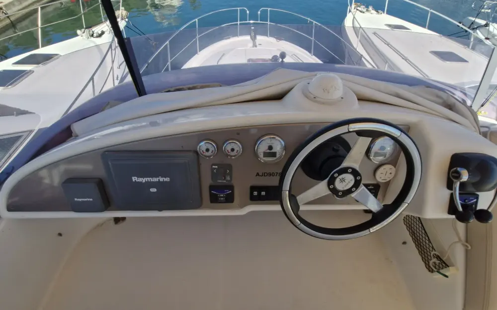 slider 10 Jeanneau Prestige 36