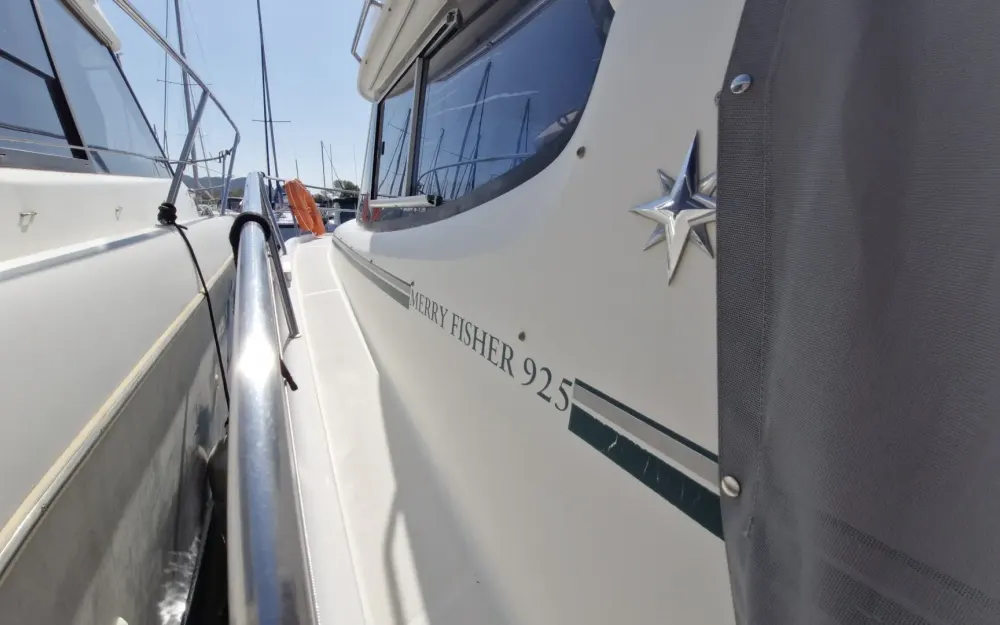 slider 14 Jeanneau Merry Fisher 925