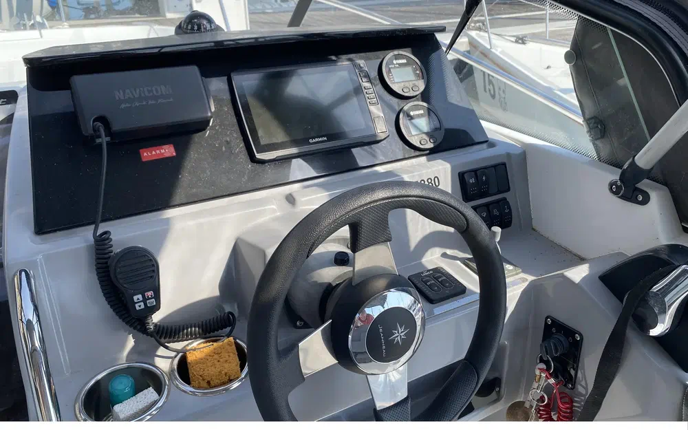 slider 2 Jeanneau Cap Camarat 7.5 WA